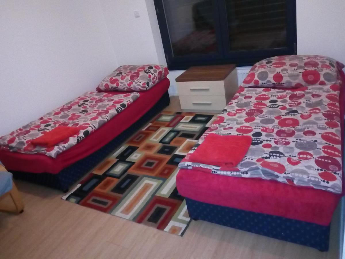 Apartman Stefanikova Zlin Exterior photo