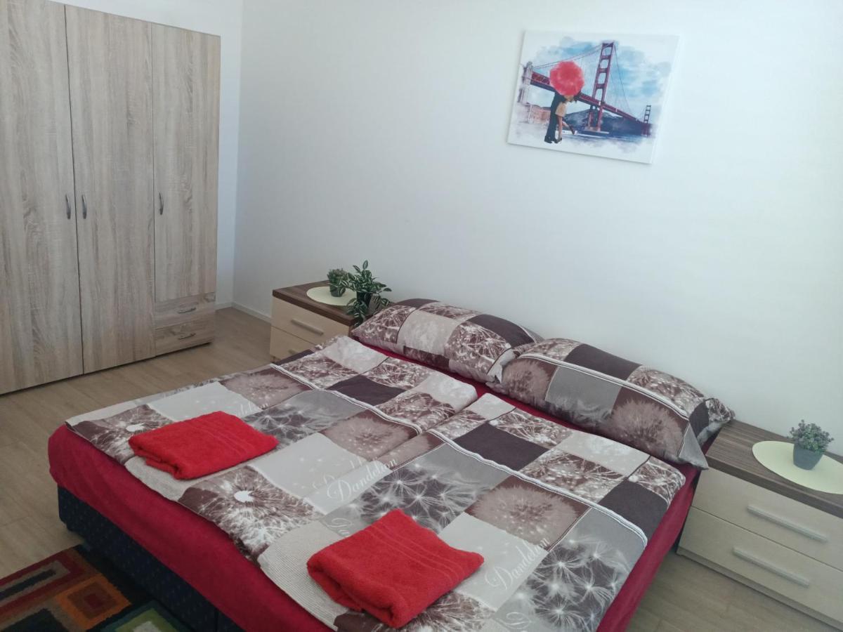 Apartman Stefanikova Zlin Exterior photo